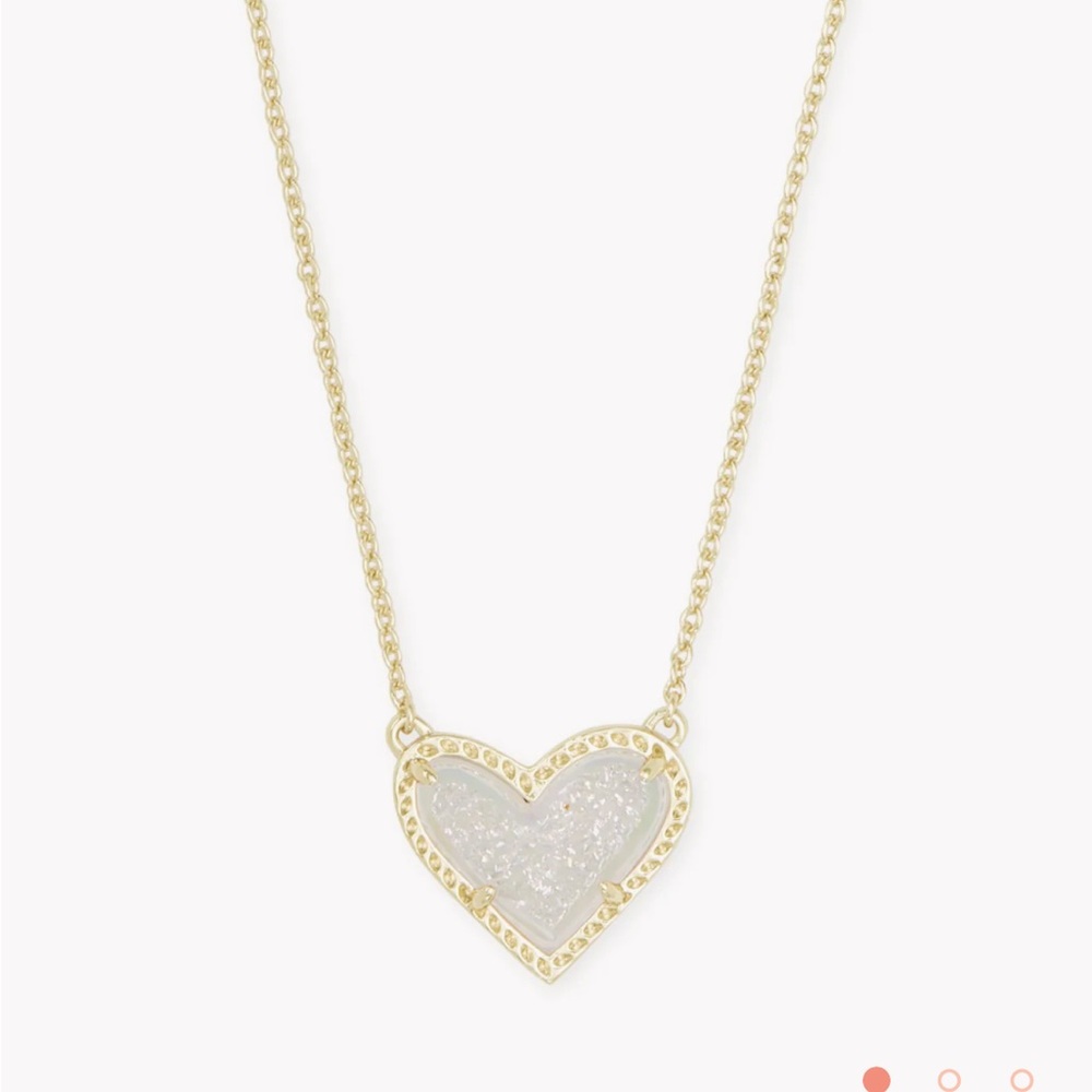 Ari Heart Gold Pendant Necklace in Iridescent Drusy